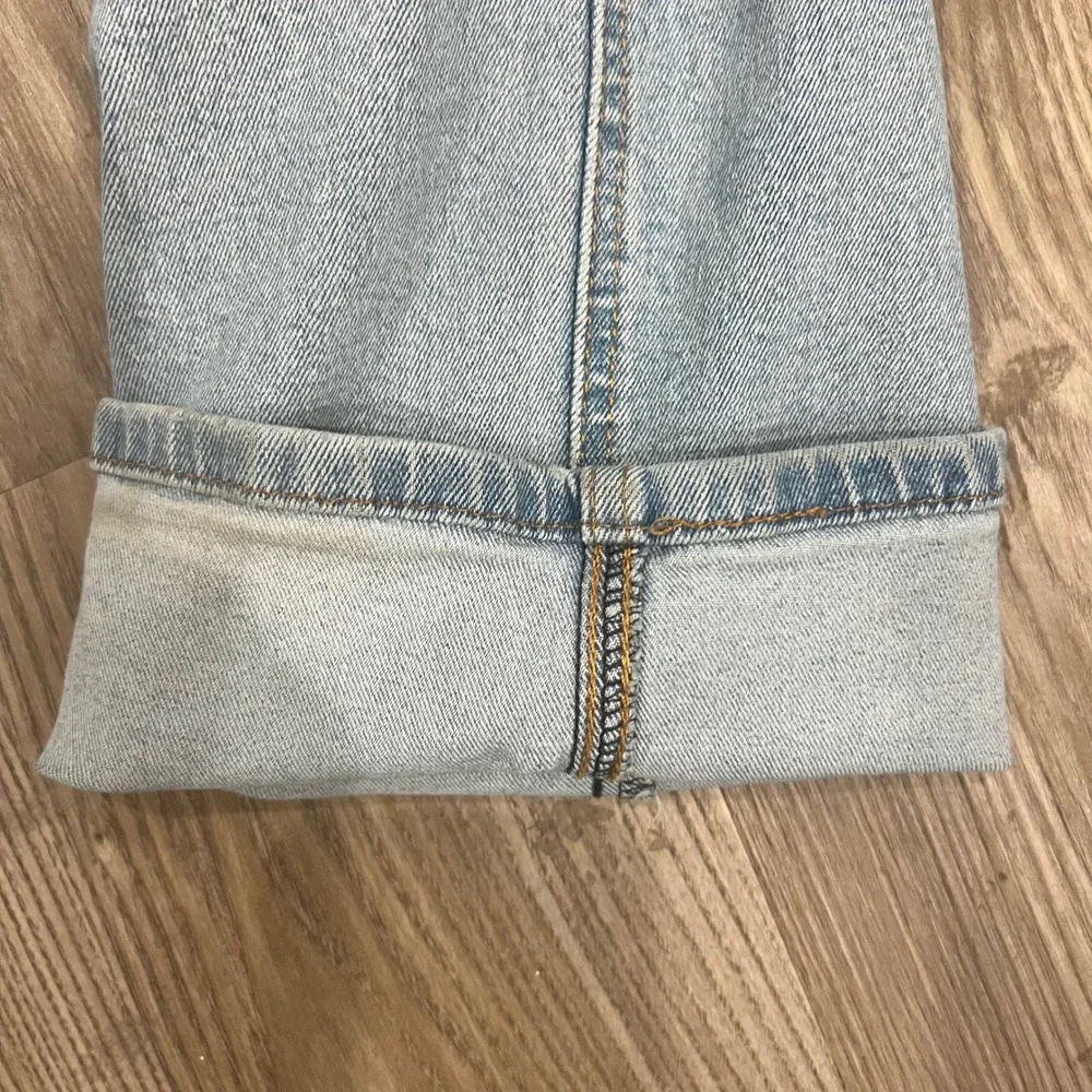 Levis 541 Athletic Taper Jeans Mens 40x32 Light Wash Blue Denim Cut week 3, 2022
